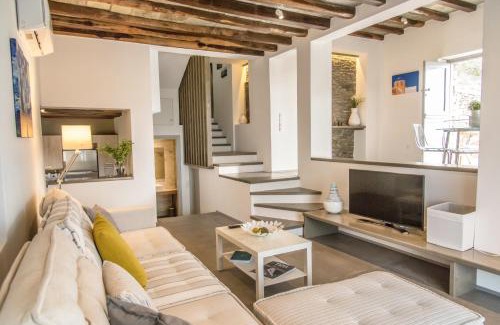 Arnados Apartamento | Tinos Pigeon House by TinosHost
