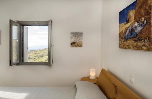 Arnados Apartamento | Tinos Pigeon House by TinosHost