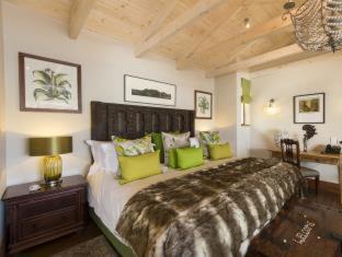Redhill Cabina | Tintswalo Atlantic