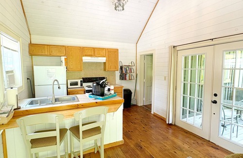Glenville Cabina | Tiny Cabin by Lake Glenville