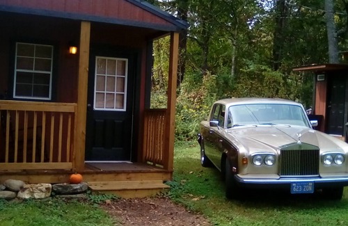 Sylva Cabina | Tiny cabin by the creek