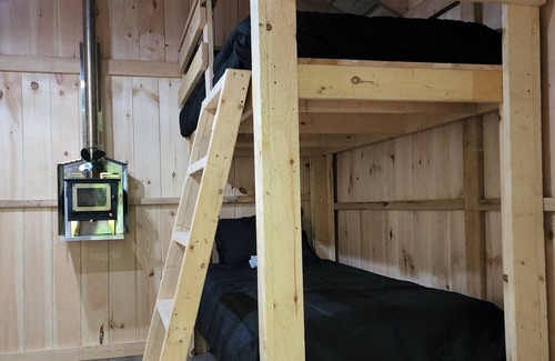 Errol Cabina | Tiny Cabin directly on atv trail in Errol, NH