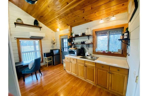 Turners Station Cabina | Tiny Cabin where you can enjoy wildlife, sounds of nature and Relaxation!!