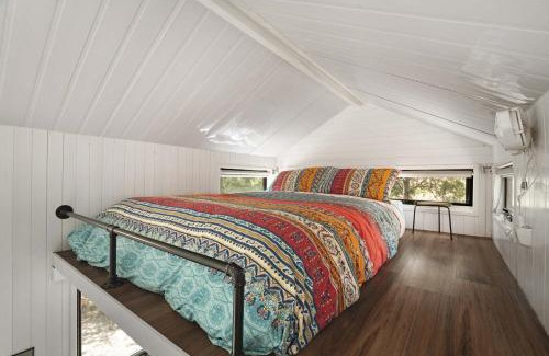 Newham Casa | Tiny Hideaway at Cloverhills by Tiny Away