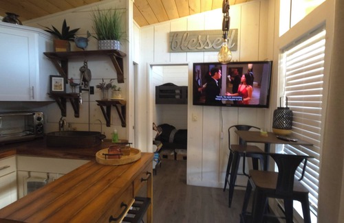 Hollister Cabina | Tiny Home Cabin. Farm animals. National Parks., The Pinnacles & Hollister Hills