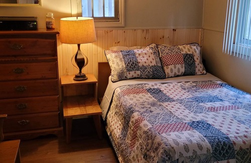 Norland Cabaña | Tiny Home Cozy Cabin in Kawartha Lakes