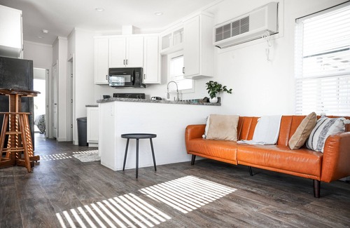 Wyldwood Casa | Tiny Home Experience - Ideal for Solo Travelers, Couples, or Small Groups! 🏡✨