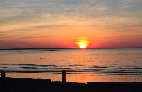 Southern Coast Cabaña | PEQUEÑA EXPERIENCIA EN EL HOGAR EN WELLS BEACH MAINE