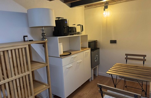 El Paso Casa | Tiny Home 'Gacelita' con vistas a la montaña, terraza privada y Wi-Fi