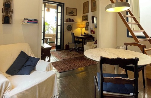 Urca Apartamento | Tiny Home in a Historic Tiny House. Small Home in a Small House.