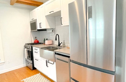 St. Elmo Improvement League Casa | Tiny Home - Mountain View - Historic St. Elmo