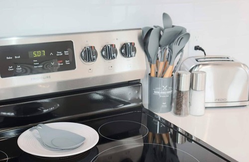 Centerton Casa | Tiny Home near MTB Trails, Wal-Mart HQ, Sleeps 6