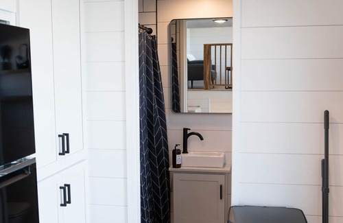 Lupton City Apartamento | Tiny Home on the Edge of a Mountain with Private Hot Tub