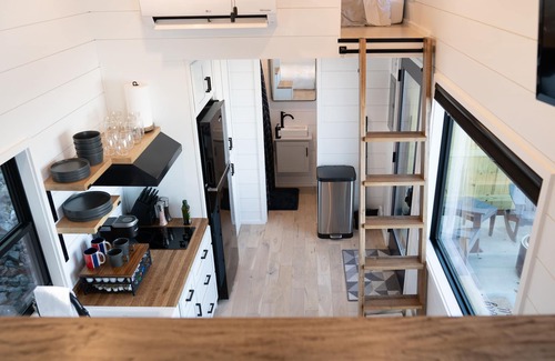 Lupton City Apartamento | Tiny Home on the Edge of a Mountain with Private Hot Tub