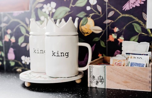 Kettering Casa | Tiny Home that's fit for a King