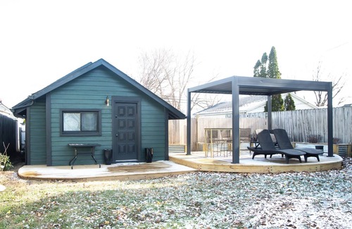 Kettering Casa | Tiny Home that's fit for a King