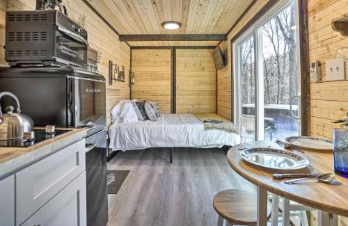 Loudonville Apartamento | Tiny Home with Hot Tub By Mohican State Park!