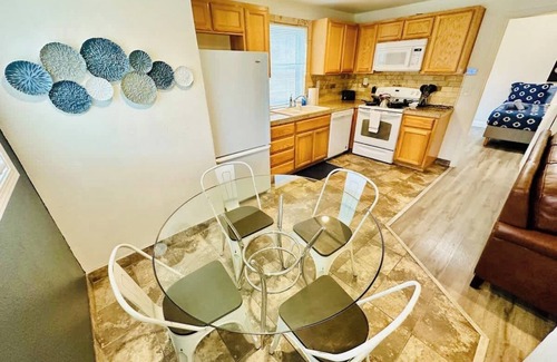 Old Southwest Casa | Tiny Homey Summary: T