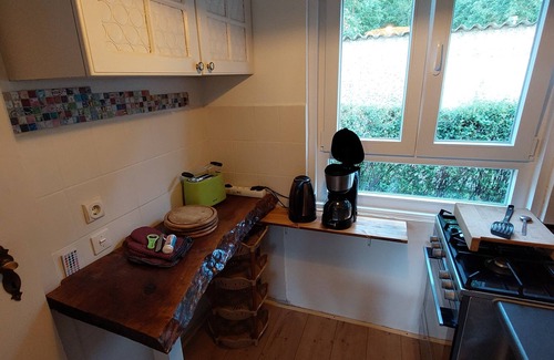 Wernsdorf Casa | Tiny house by the lake! Lakeside yard with an own jetty and sauna!
