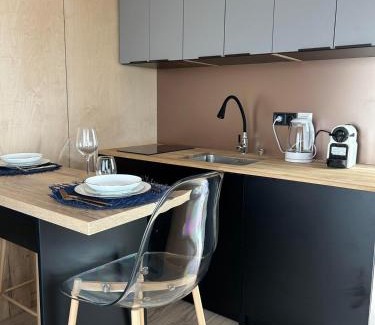 Richardmenil Apartamento | Tiny House Chambre Salon Cuisine by EXTINY