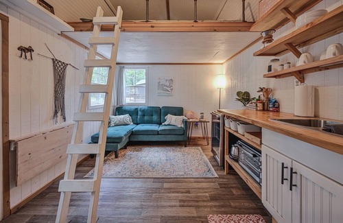 Boles Casa | Tiny House Cottage at Sacred Pines