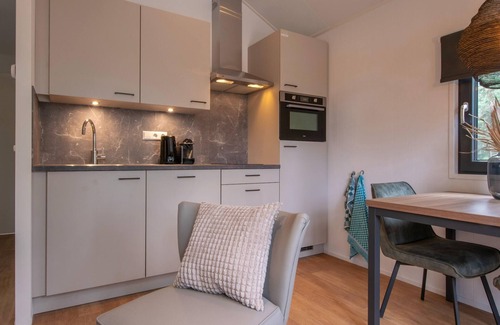 Municipality of Geldrop-Mierlo Chalet De Esquí | Tiny House en Eindhoven cerca del bosque
