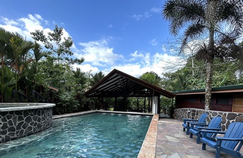 Palma Cabina | Tiny House in La Fortuna with Jacuzzi and Pool