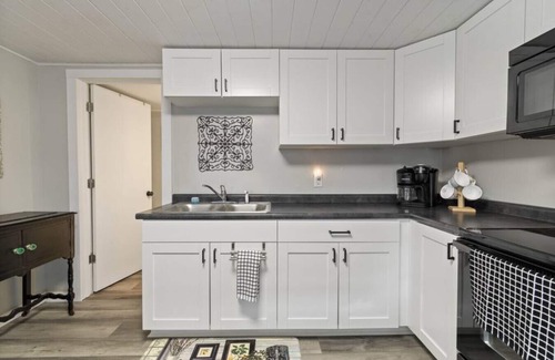 Brockport Casa | Tiny House Jewel in Brockport!