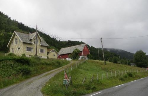 Lauvstad Casa | Tiny house with Fjordview!
