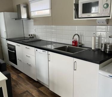 Heberg Casa | Tiny house with shared pool, max 4 people