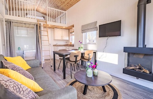 Bovenkarspel Casa | Tiny Lodge 4 by Interhome