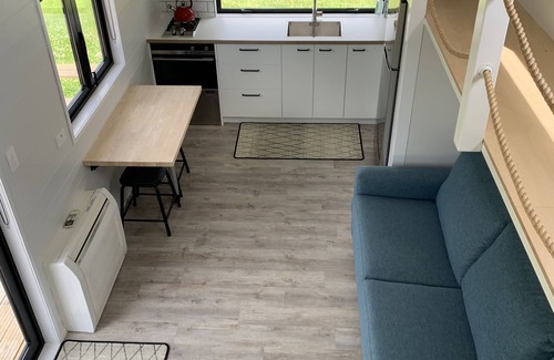 Martinborough Casa | Tiny on New York - close to vineyards in picturesque Martinborough