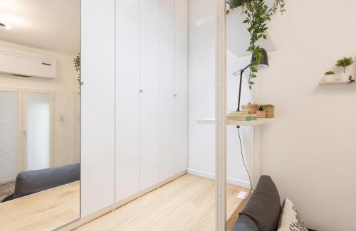 Porta Venezia Apartamento | Tiny & Tidy Studio in the key area of Milan