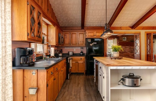 Wellsboro Casa | Tioga Hideaway at Wellsboro- ideal retreat!