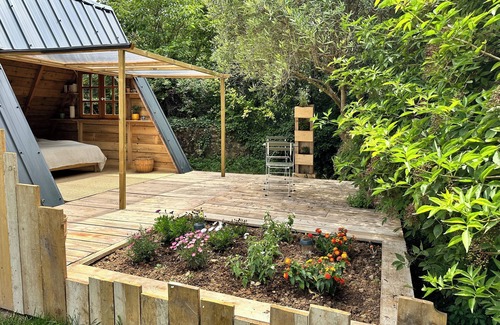 Uzes Cabina | Tipi d'HamiH" unusual accommodation