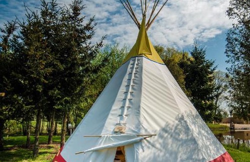 Koscian Otro | Iha Chapa Tipi Wioska Indiańska
