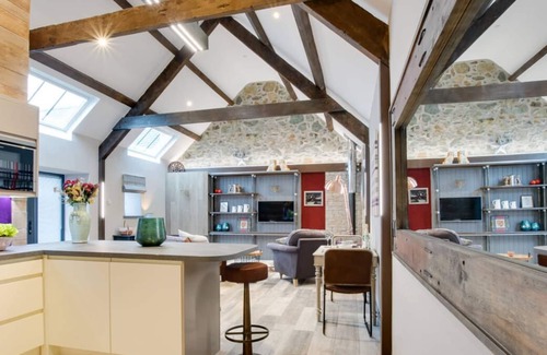 Garn Fadryn Casa | Experimente la península de Llyn en su máxima expresión en esta hermosa casa de campo para dos, con 5 estrellas.