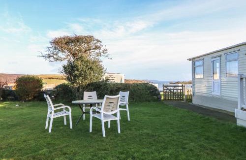 Garn Fadryn Casa | Tir Glyn Caravan
