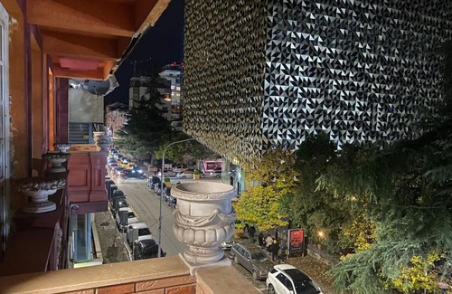 Blloku Apartamento | Tirana City Center Apartment W