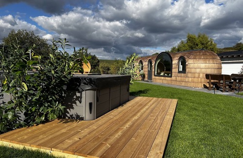 Bundorf Casa | Tirolian Lodge East, whirlpool, sauna, campfire