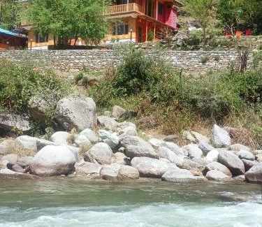 Gushaini Casa | Tirthan Jaabal Homestay