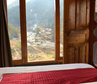 Gushaini Casa | Tirthan Jaabal Homestay
