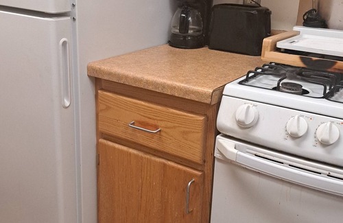 Downtown Minneapolis Cama Y Desayuno | TISOM BRAND Bed Breakfast Beverages A MAN'S CAVE#1