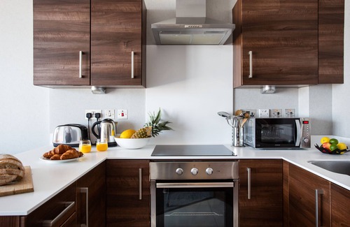 Cathedral Quarter Condominio | Titanic & City Views, Ultra Luxury City Parking