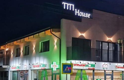 Borsa Apartamento | Titi House Borsa