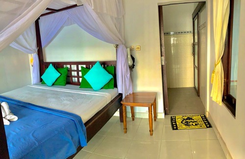 Amed Casa | Titi Sedana Homestay