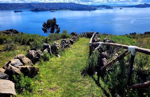 Isla Amantaní Hotel | Titicaca lakeside peru