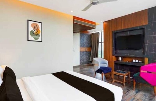 Noida Hotel | TIVORA BOUTIQUE STAY