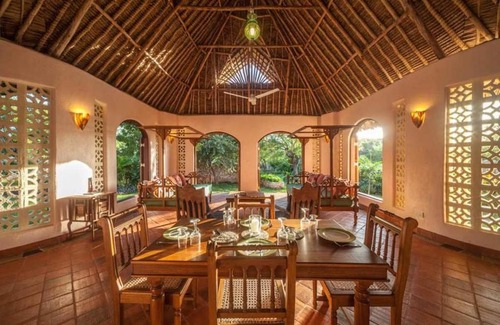 Tiwi Villa | Tiwani Sunset, a little piece of Eden