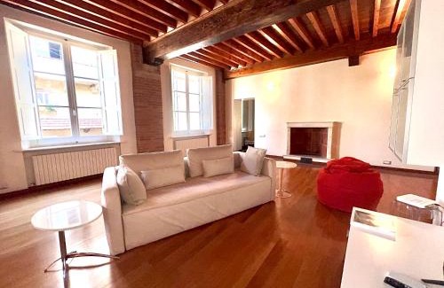 Lucca Historical Center Apartamento | Tizzi's Home